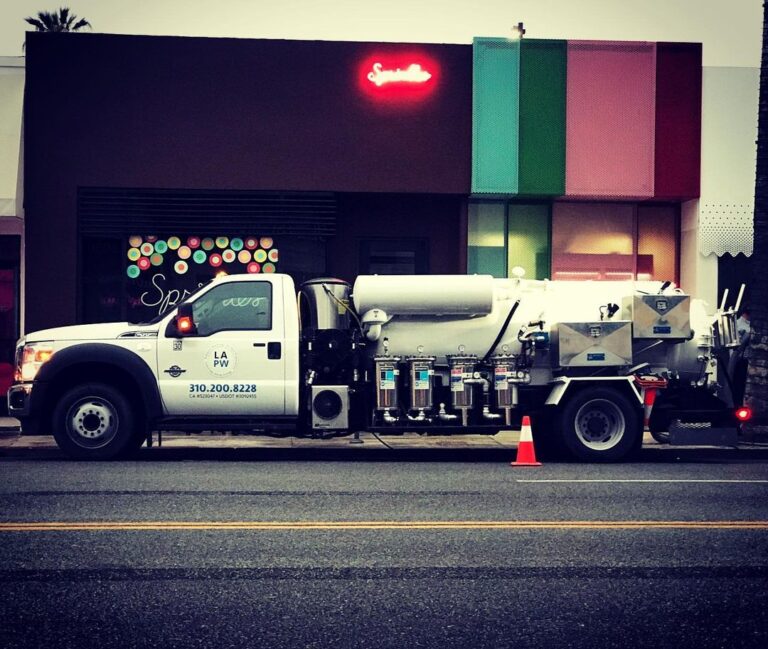 truck of LA pressure washer